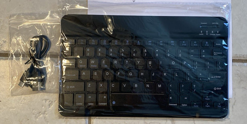 Tastiera wireless staccabile
